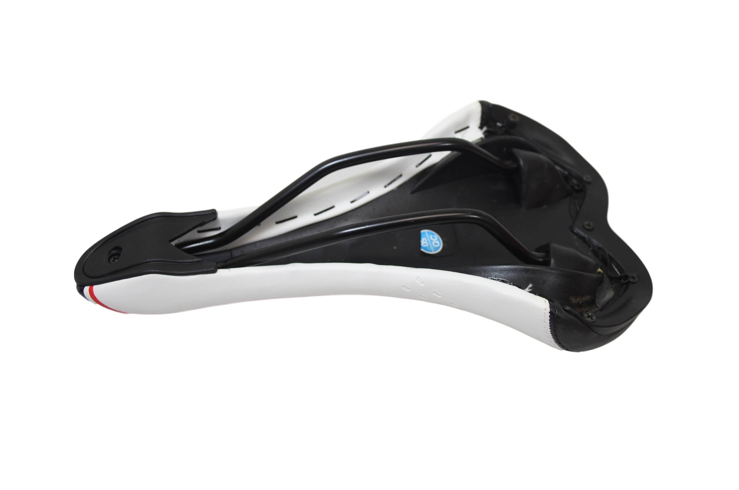 Soft Cushioned Bicycle Saddle Seat With Sports Print Design Comfort Ride 28 x 15cm 1833