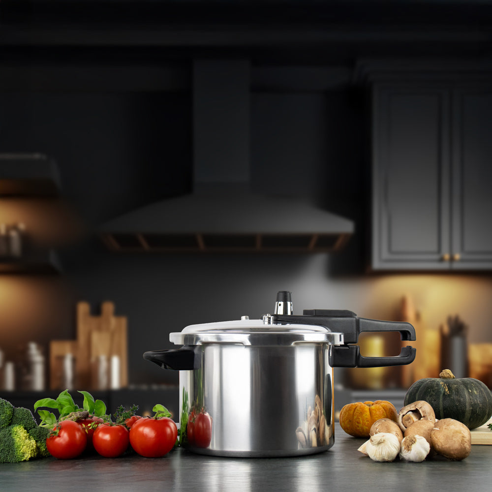 SQ Professional Aluminium Pressure Cooker 5 Litre 6734